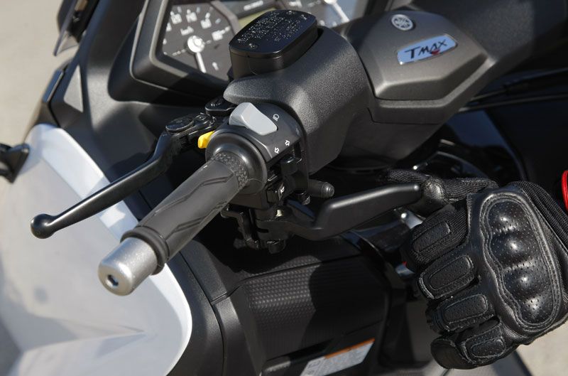 Yamaha T-Max 2012
