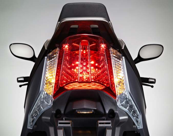 KYMCO Grand Dink 125 y 300 2012