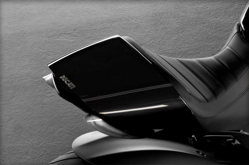 Ducati Diavel Cromo
