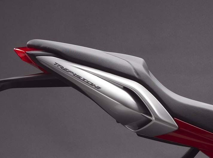 MV Agusta Brutale 675