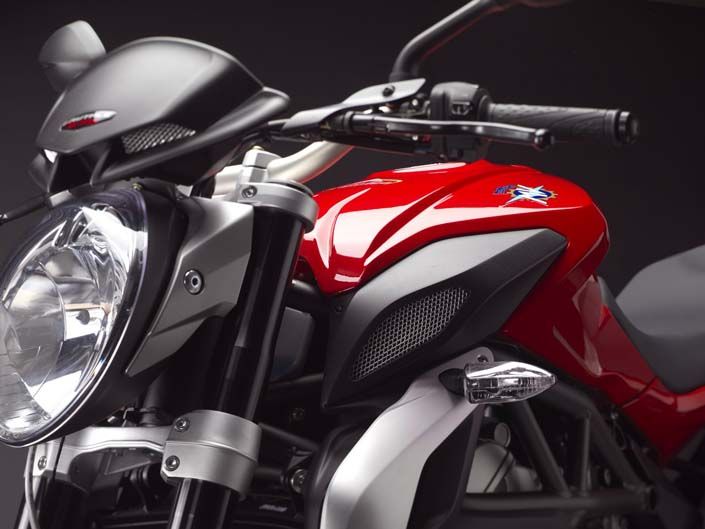 MV Agusta Brutale 675