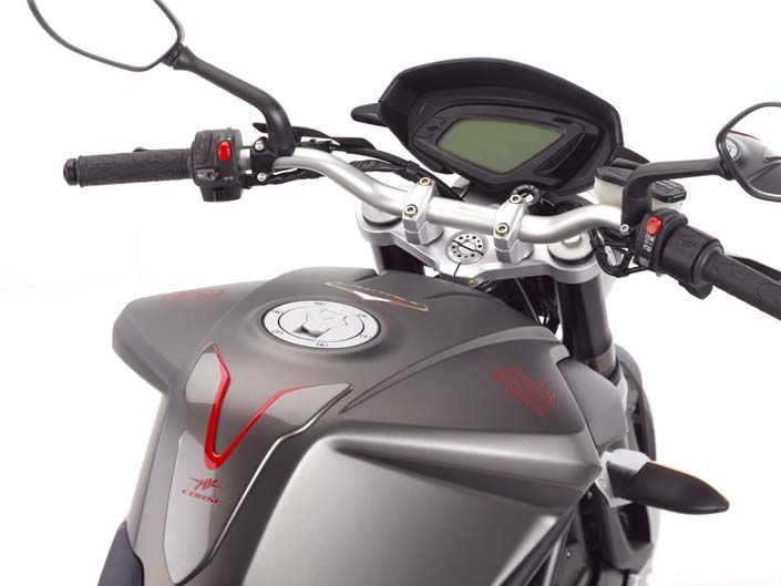 MV Agusta Brutale 675