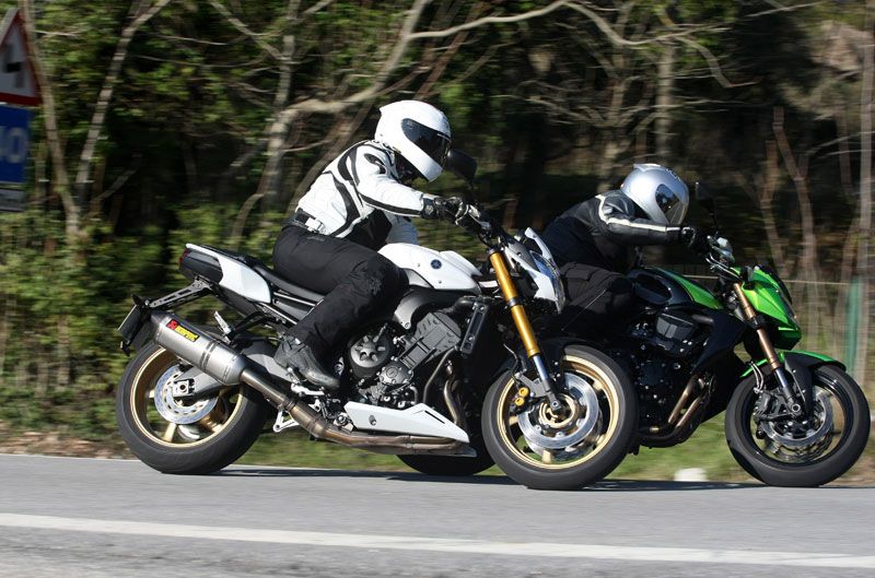 Comparativa Naked R