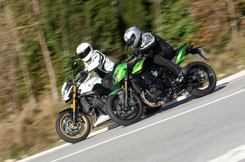 Comparativa Naked R