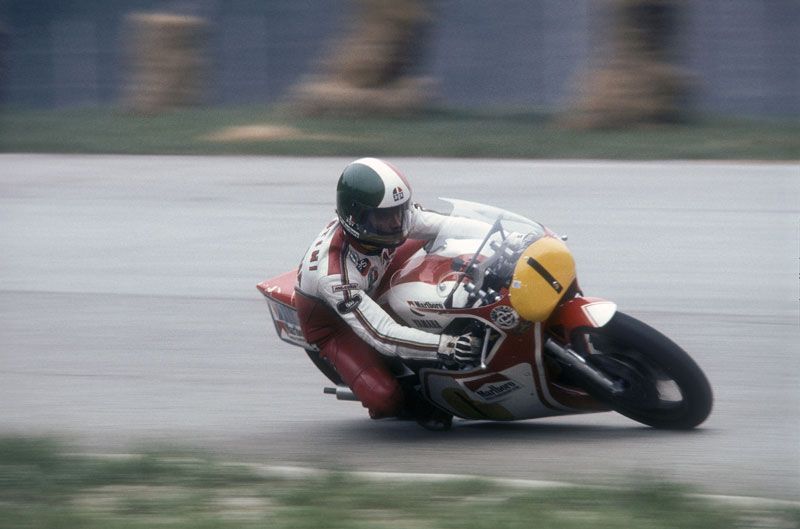 Giacomo Agostini lidera el ránking con ocho títulos en categoría reina