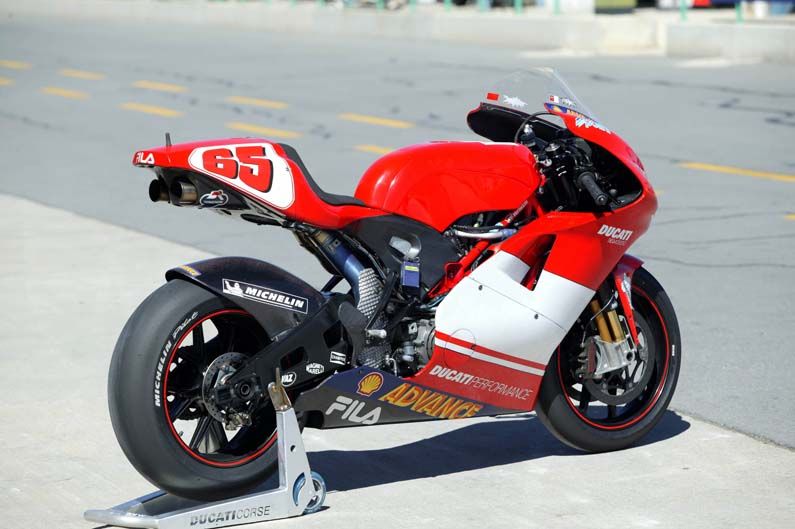 Ducati Desmosedici MotoGP 2003