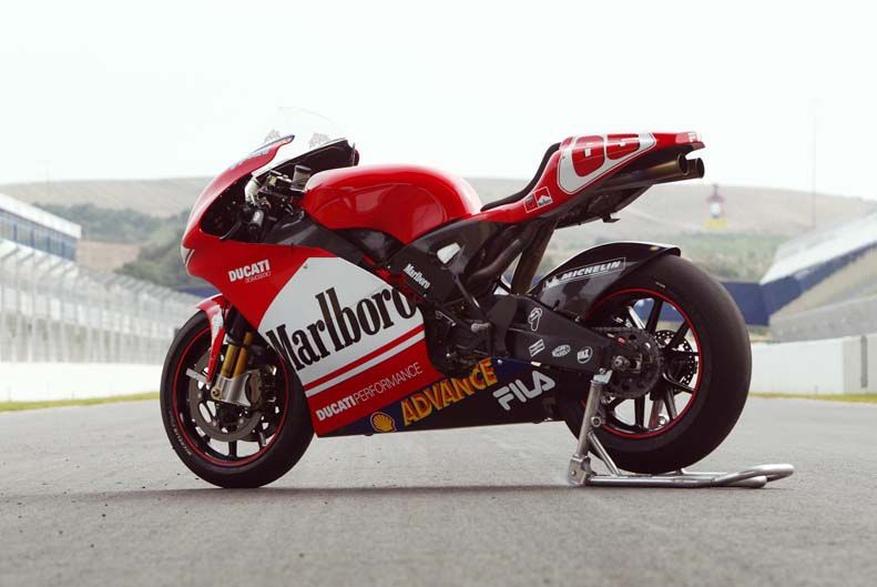 Ducati Desmosedici MotoGP 2003