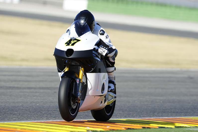 Entrenamientos Moto2 y Moto3 en Valencia