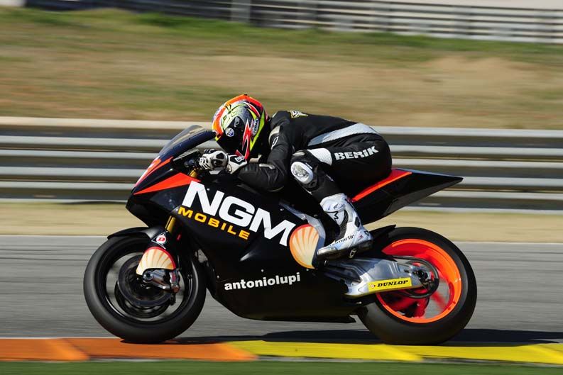 Entrenamientos Moto2 y Moto3 en Valencia