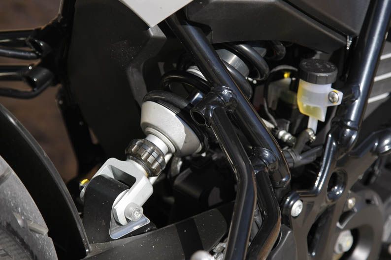 supermotard-prueba-husqvarna-ducati-aprilia-060312 (4)