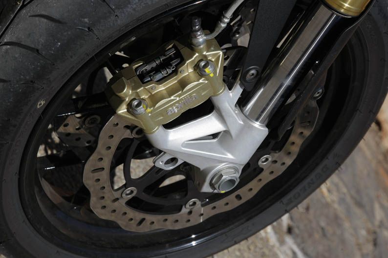 supermotard-prueba-husqvarna-ducati-aprilia-060312 (13)