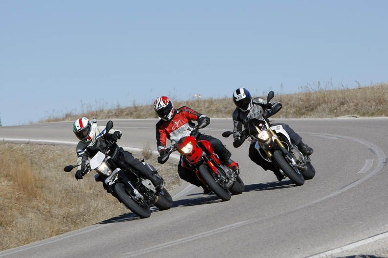 supermotard-prueba-husqvarna-ducati-aprilia-060312 (16)