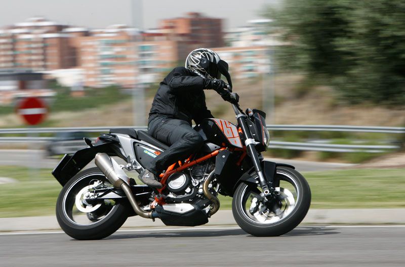 KTM Duke 690 2012