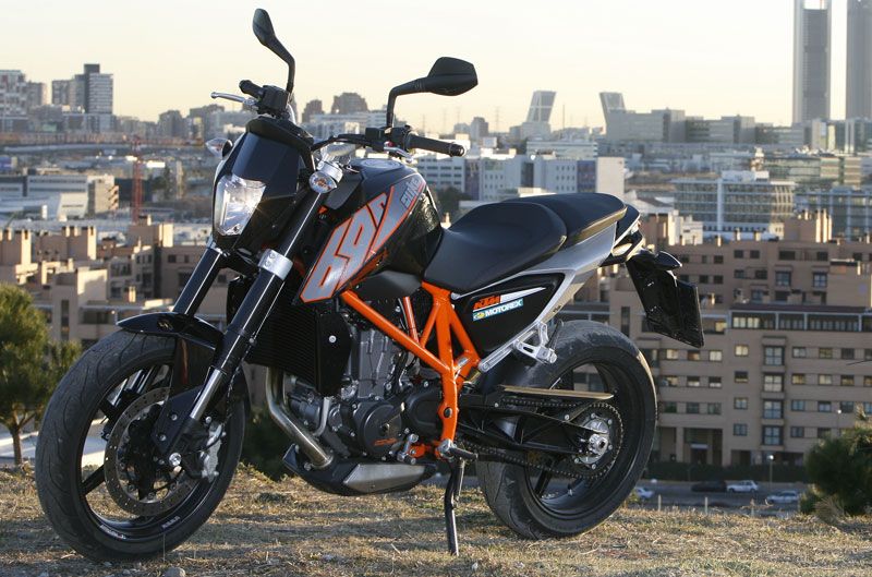 KTM Duke 690 2012