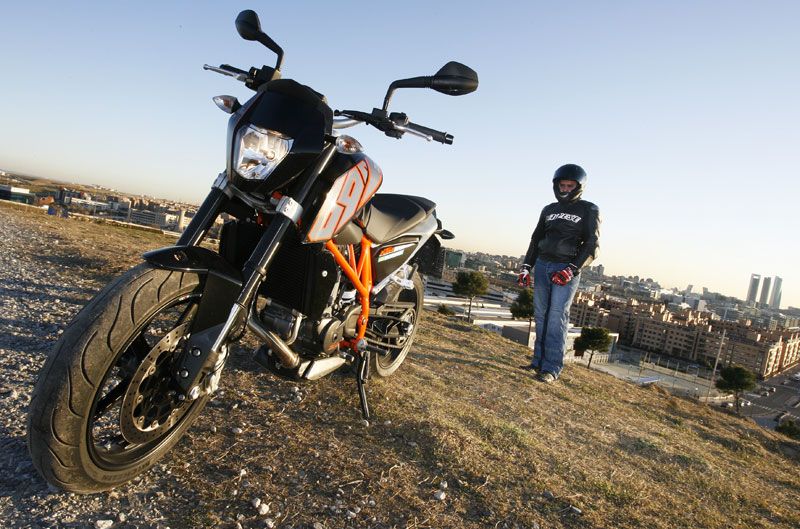 KTM Duke 690 2012
