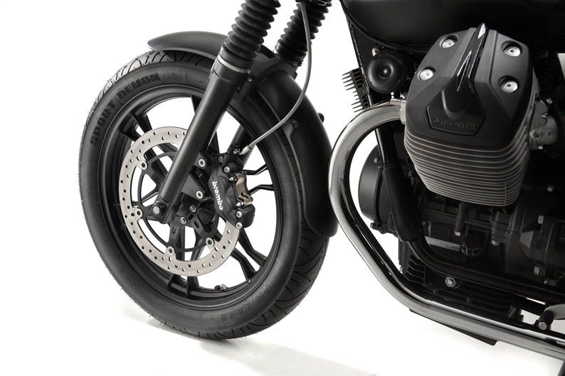 Moto Guzzi V7 Stone 2012