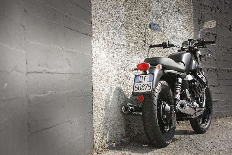 Moto Guzzi V7 Stone 2012