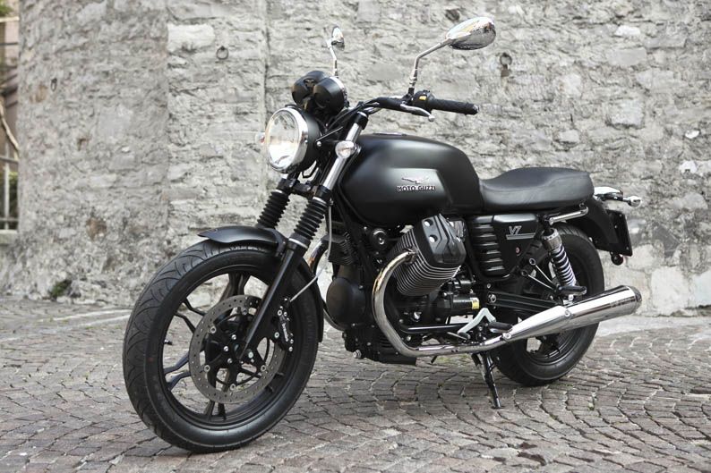 Moto Guzzi V7 Stone 2012