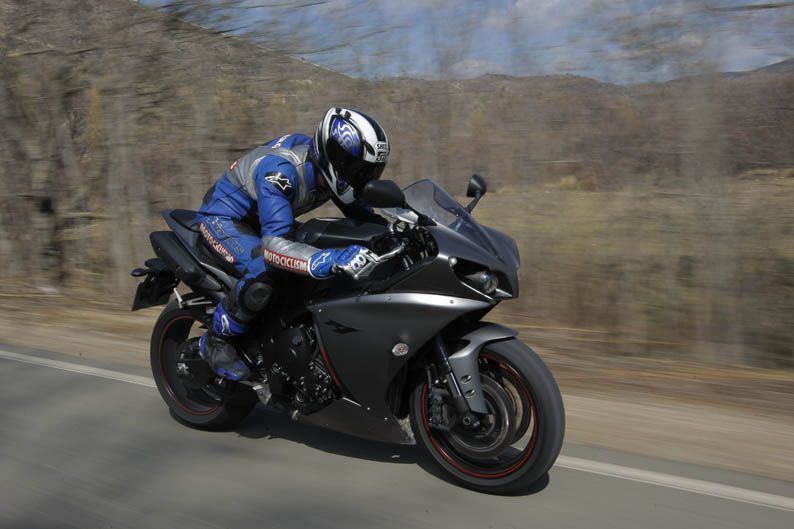 Yamaha YZF-R1 2012