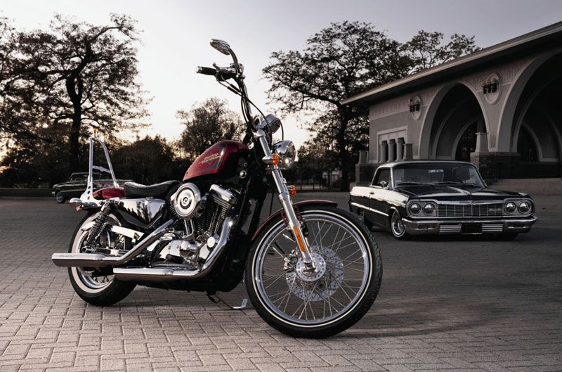 Harley-Davidson Sportster 72 customizada