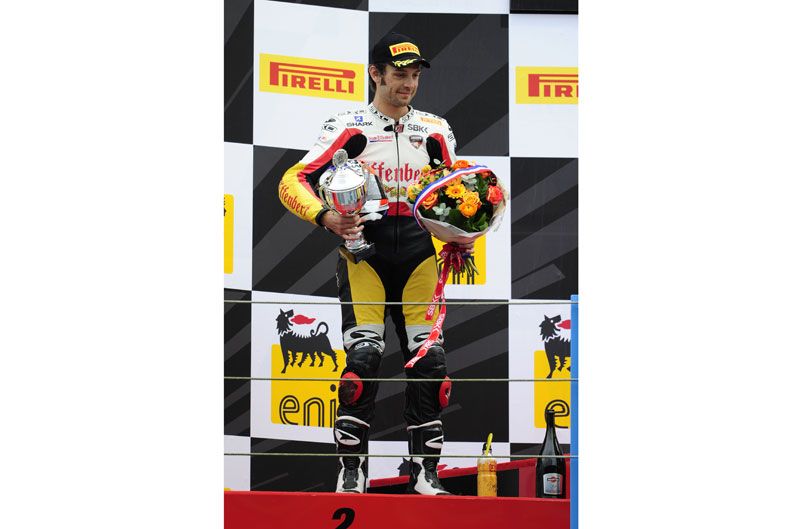 Guintoli. Mundial SBK Assen 2012.