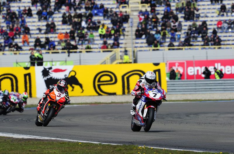 Checa y Biaggi. Mundial SBK Assen 2012.