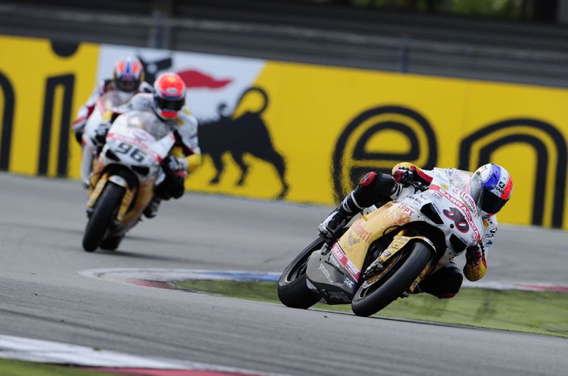 Guintoli. Mundial SBK Assen 2012.