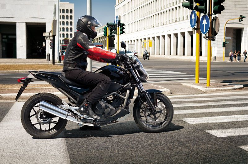 Honda NC700S.