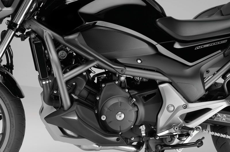 Honda NC700S.