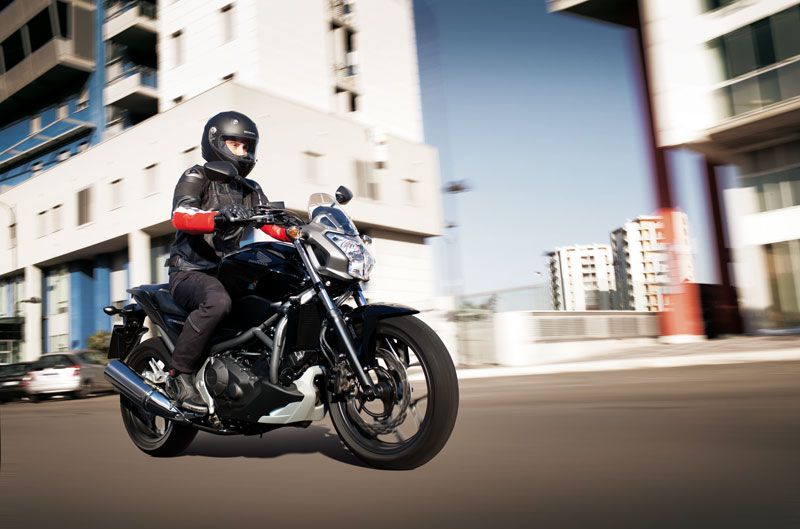 Honda NC700S.