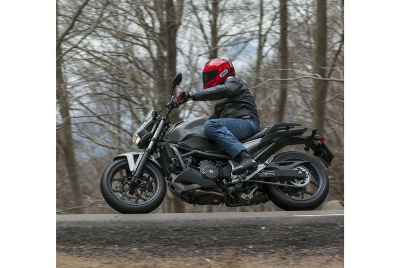 Honda NC700S.