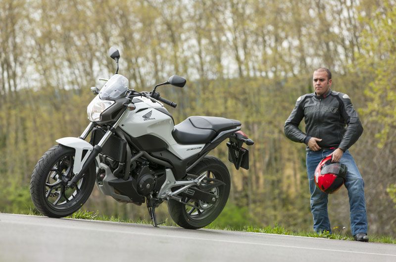 Honda NC700S.