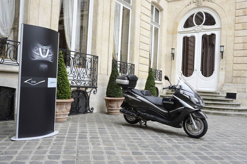 Piaggio X10 2012