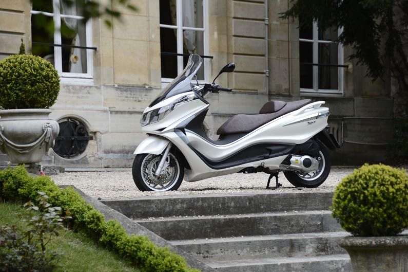 Piaggio X10 2012