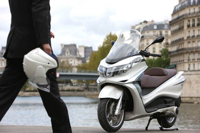 Piaggio X10 2012
