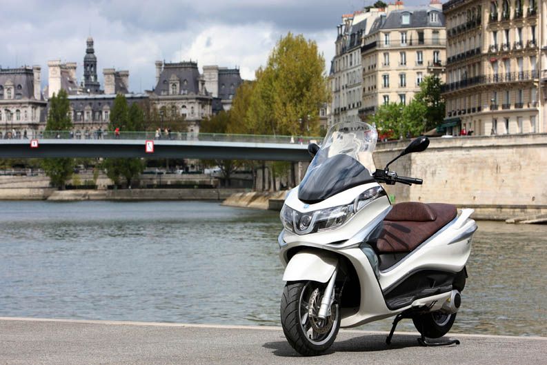 Piaggio X10 2012