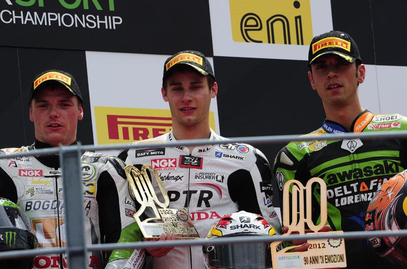 Cluzel, Lowes y Sofuoglu se subieron al podio de SSP en Monza