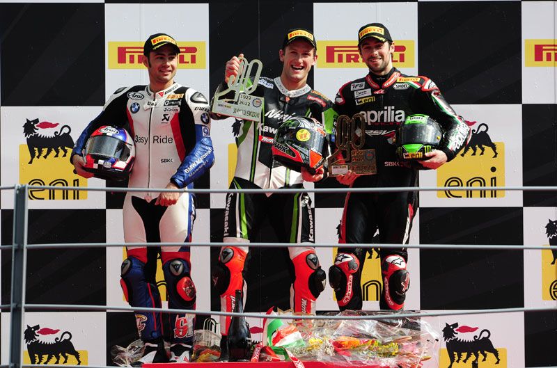 Sykes, Haslam y Laverty en el podio de SBK en Monza 2012