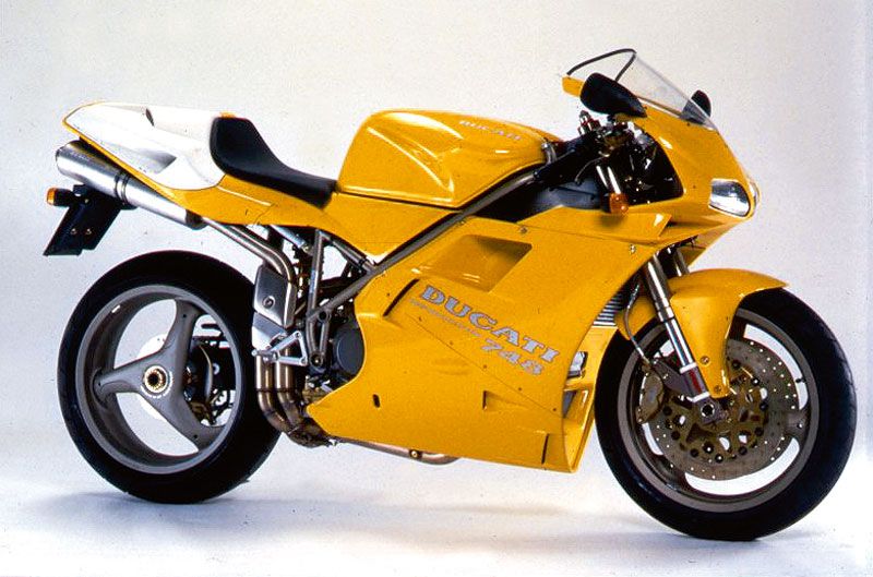 Motores Ducati: Ducati 748 Desmoquattro