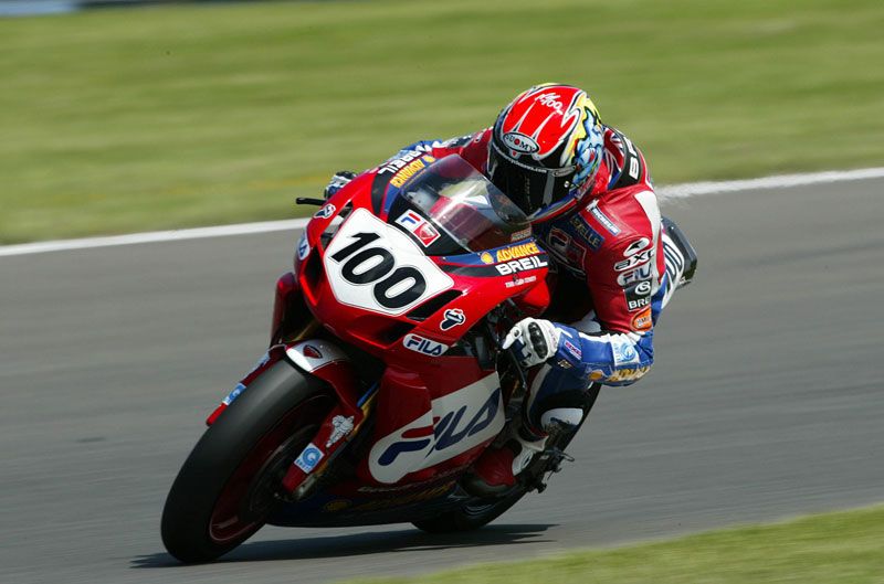 Motores Ducati. Pilotos: D. Hodgson