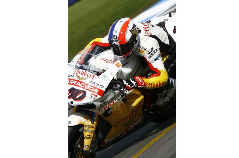 Guintoli. Mundial SBK Donington 2012