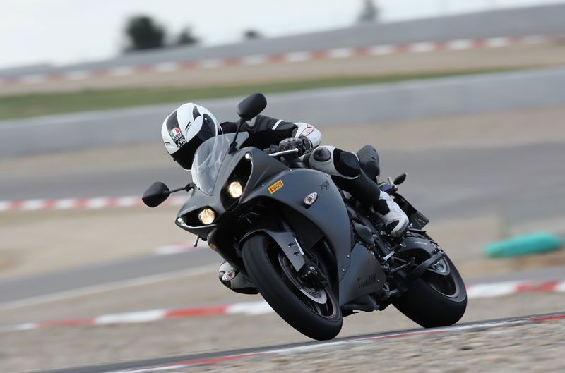 Yamaha YZF-R1