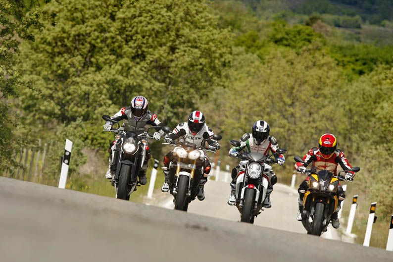 Comparativa streetfighter: Aprilia, KTM MV Agusta y Triumph
