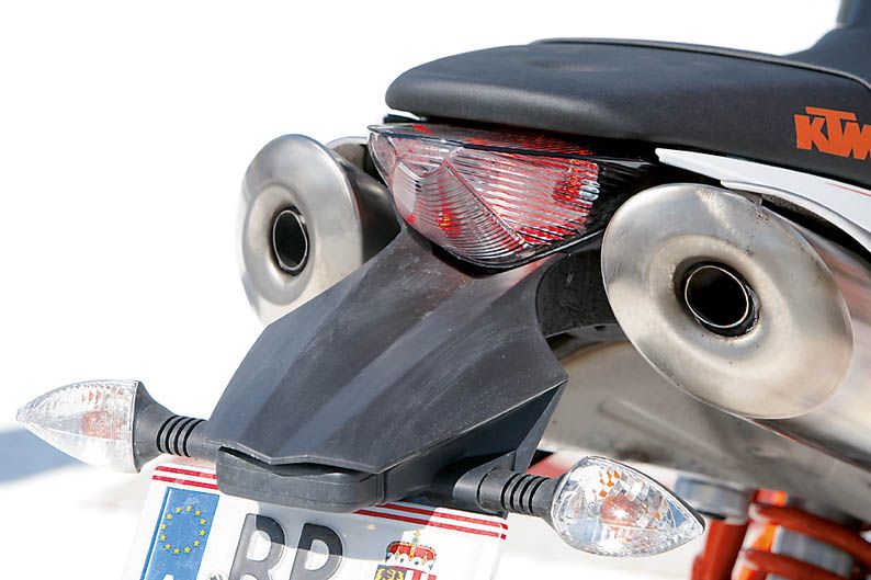 Comparativa streetfighter: Aprilia, KTM MV Agusta y Triumph