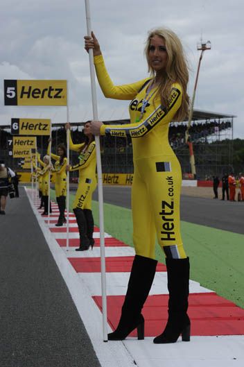 Las chicas del GP de Gran Bretaña de MotoGP 2012