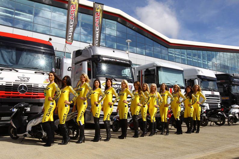Las chicas del GP de Gran Bretaña de MotoGP 2012