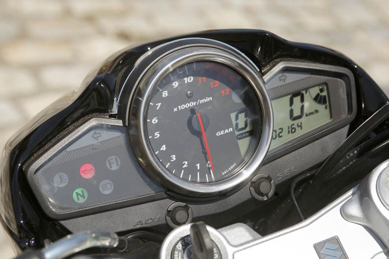 Suzuki Inazuma. Galería de fotos