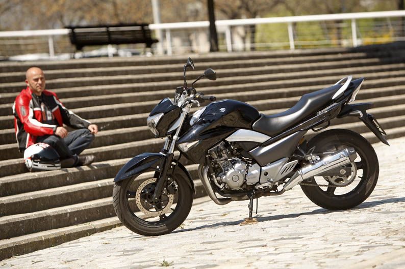 Suzuki Inazuma. Galería de fotos
