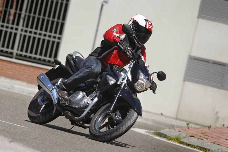 Suzuki Inazuma. Galería de fotos