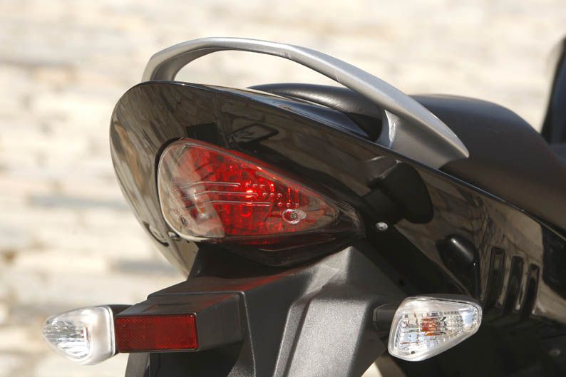 Suzuki Inazuma. Galería de fotos